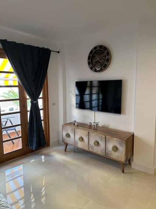 Ferienwohnung Modern,Strandnaehe, Club Olympus, Garten City Tenerife Playa Feñabe Bagian luar foto
